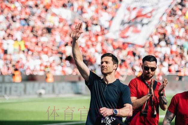 六台:阿隆索将带皇马参加世俱杯 并会签下3位新援 六台:阿隆索将带皇马参加世俱杯 并会签下3位新援